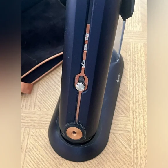 Dyson corrale - Picture 2 of 6